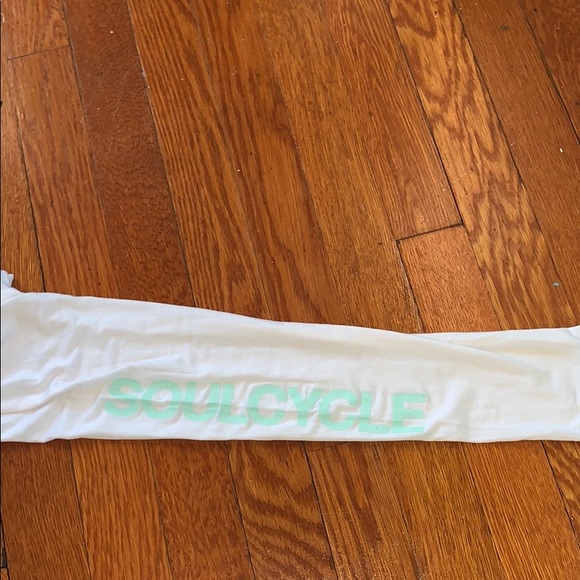 Soulcycle white long sleeve top *NEW WITH TAGS* - Picture 7 of 10